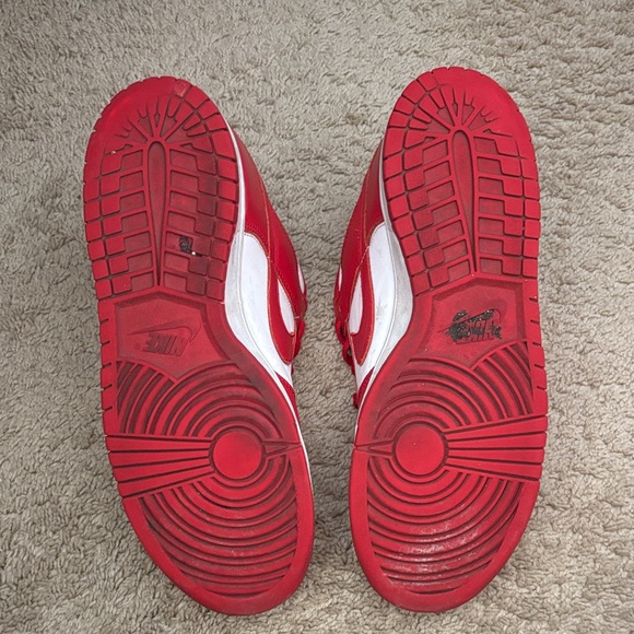 Nike Dunks - Picture 3 of 7